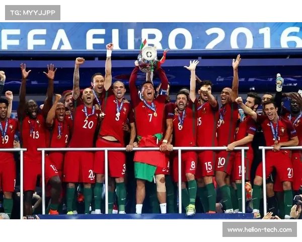 从塞维利亚杯透视欧联赛场背后那些鲜为人知的传奇与荣耀故事群英